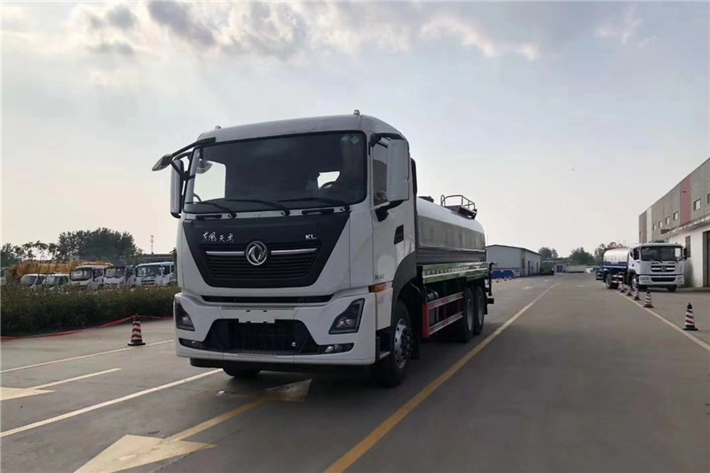 東風(fēng)天龍后八輪20噸噴霧車，國(guó)六綠化噴灑車